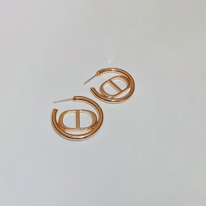 Fashion Geometric Metallic Letter Hoop Earrings With 925 Sterling Silver Earring Post Elegant Simple Jewelry Accessory
