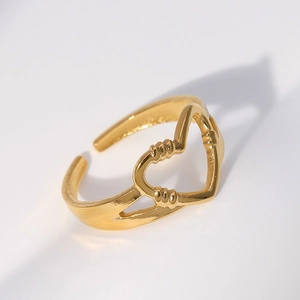 Elegante anello a cuore in acciaio inossidabile dorato con fascia minimalista regolabile