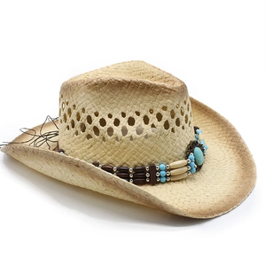 Handgewebter Stroh-Cowboyhut mit Distressed-Finish und türkisfarbenem Perlenband