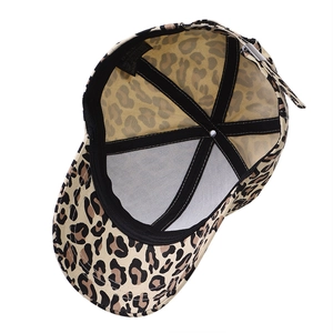 Casquette de baseball ajustable imprimé léopard avec doublure intérieure et coton de qualité