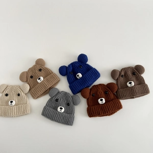 Bonnet d'hiver en tricot pour enfants avec oreilles d'ours mignon en six couleurs