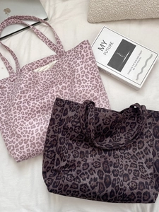 Retro leopard print suede tote bags in light pink and dark brown colors for women