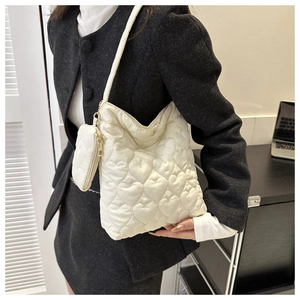 Chic beige quilted heart pattern tote bag with matching coin purse for women