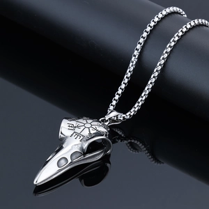 Vintage stainless steel viking raven head pendant necklace with vegvisir compass engraving