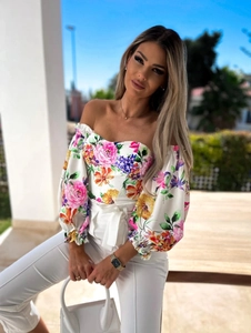 Floral off-shoulder puff sleeve top paired with white high-waist belted trousers set