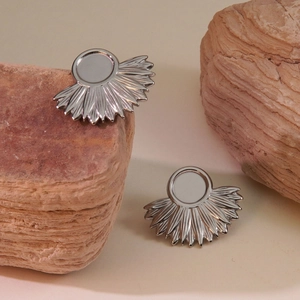 Vintage silver fan-shaped irregular earrings on natural stone for a retro aesthetic style