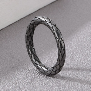 Vintage snake-patterned stainless steel ring with oxidized silver finish and scales