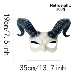 Masque de crâne de chèvre détaillé avec cornes noires, dimensions 19x35cm et poids 200g