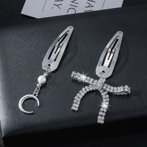Silver BB hair clip set with sparkling rhinestones, moon pendant and faux pearls