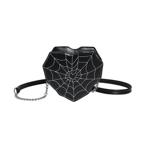 Bolso bandolera de corazón gótico con bordado de telaraña blanca y asa de cadena