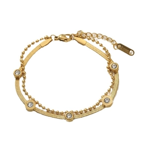 Zweilagiges goldenes Titanstahl-Armband mit Schlangenkette, Perlen und weißen Zirkonia-Steinen