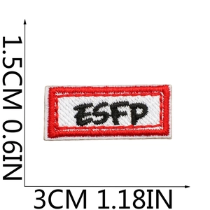 Vue détaillée des dimensions du mini écusson brodé ESFP en rouge et blanc