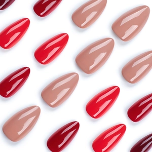 Unghie finte a mandorla corte arancione caldo e rosso scuro set manicure lucido
