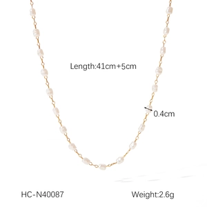 Detail showing 41+5cm 18K gold plated chain with 0.4cm pearls and technical specs