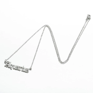 Polished stainless steel necklace featuring Aquarius constellation pendant on O-chain link