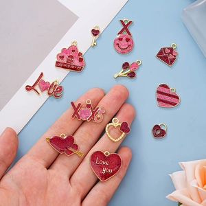 10Pcs Valentine red heart and lips enamel pendants for DIY necklaces and jewelry