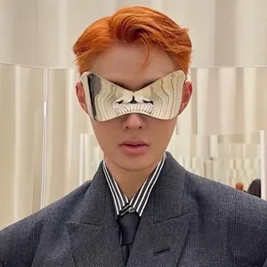 Futuristic oversized silver mirror mask sunglasses for Y2K punk sports style fashion