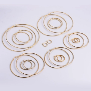 Set of six pairs of round 18K gold-plated stainless steel hoop earrings in various sizes
