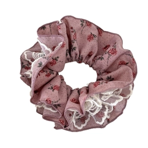 Chouchou en tissu à fleurs roses avec dentelle blanche élégante pour femmes