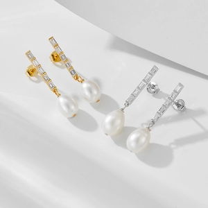 Elegant 925 silver drop earrings with freshwater pearls and sparkling zircons in gold and silver