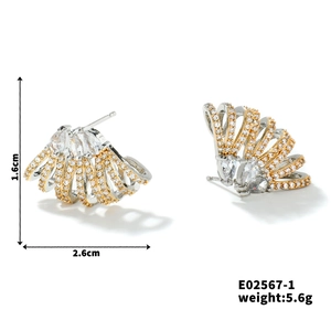 Detailed view of luxury zircon earrings with dimensions 1.6cm by 2.6cm and weight 5.6g