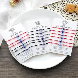 Set di braccialetti fatti a mano 7 nodi malocchio rosso e nero con cartoncino