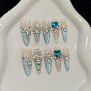 Stiletto Press On Nails Ice Blue Ombre Glitter Zircon Rhinestone Heart Gem Luxury Handmade Artificial False Nails