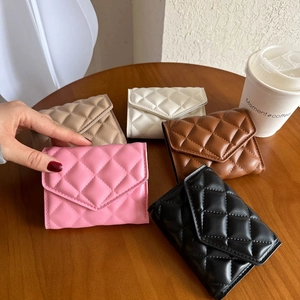 Women Quilted PU Leather Wallet Compact Diamond Lattice Card Holder Stylish Trifold Coin Purse With Snap Button Closure