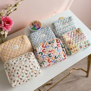 Quilted Cotton Makeup Bag Zippered Cosmetic Storage Pouch Floral Plaid Print Multipurpose Toiletry Organizer For Women