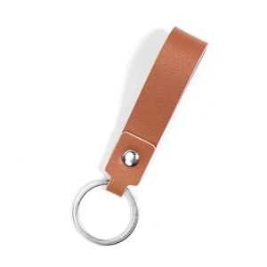 Minimalist double-sided caramel leather keychain with litchi texture and silver ring