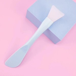 Dual-ended silicone face mask brush with scraper tool for DIY beauty and skin care