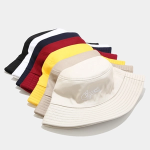 Plusieurs coloris de bobs en coton avec broderie créative de gestes pour hommes et femmes