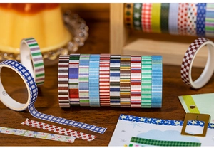 Nahaufnahme von Vintage-Washi-Tape-Set mit Sternen und Streifen für DIY-Journaling