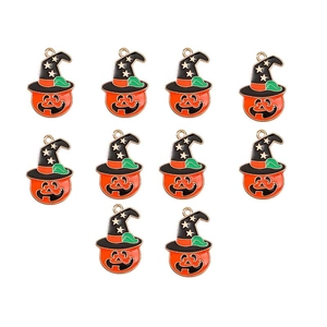 Detail of 10 halloween pumpkin jack-o-lantern charms with black wizard hats and gold plating