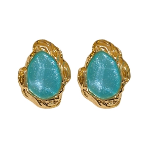Retro geometric star-sand earrings with hammered gold trim and blue pearlescent inlay
