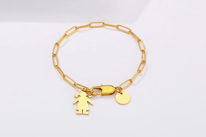 Détails du bracelet chaîne à trombones dorée avec pendentifs fille et disque poli