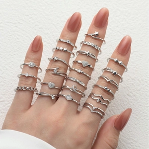 Minimalist S925 silver stackable rings set with star and heart patterns for women