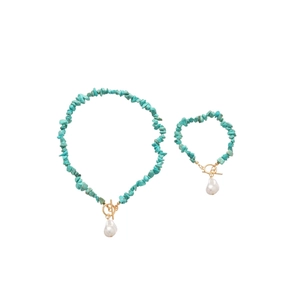 Bohemian jewelry set with turquoise beads, baroque pearls and gold toggle clasps