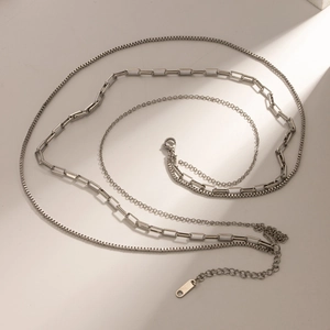 Minimalist triple-layer silver stainless steel chain necklace with lobster clasp