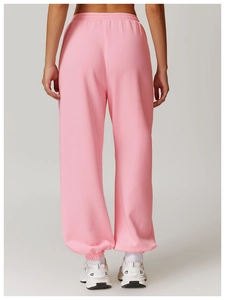 Rückansicht rosa High-Waist Jogginghose aus Baumwolle mit bequemen elastischen Bündchen