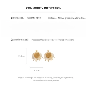 Detailed size specifications for bohemian alloy and grass vine daisy earrings