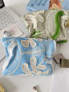 Cosmetic Bag 3D Flower Embroidery Polyester Canvas Portable Travel Toiletry Organizer Zipper Pouch Aesthetic For Women