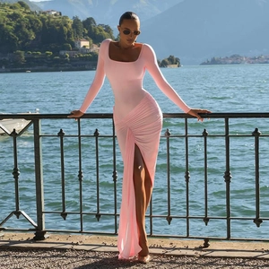 Robe Longue À Manches Longues Et Col Carré Froncée Fente Latérale Moulante Sexy En Tricot Streetwear Pour Femmes