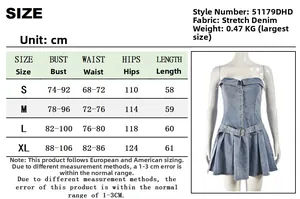 Größentabelle für schulterfreies Stretch-Jeanskleid mit detaillierten Körpermaßen