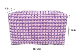 Detailed dimensions of the purple checkered plush makeup bag, 18.5x7.5x10 cm