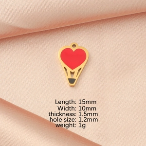 Detail of red enamel heart hot air balloon pendant with 15x10mm size specifications