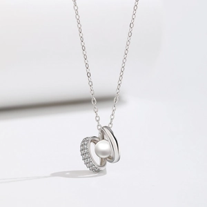 925 silver necklace with interlocking cubic zirconia rings and white freshwater pearl pendant