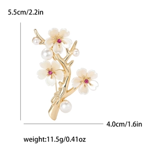 Elegant gold branch brooch with pearls and white flowers, dimensions 5.5cm by 4.0cm