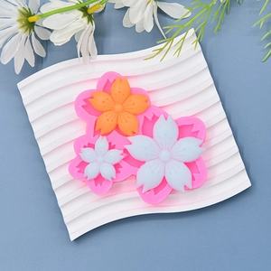 Pink silicone 3-cavity cherry blossom mold for fondant chocolate and DIY baking