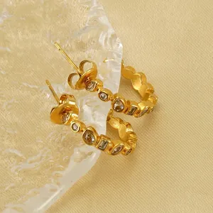18K Gold Plated Stainless Steel U Shaped Hoop Earrings Encrusted With Geometric Zirconia For Women Vintage Elegant